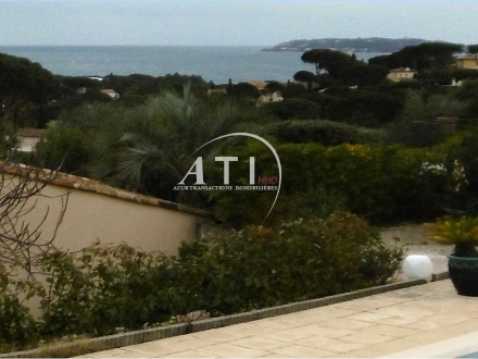 Beautiful Provencal house with sea view